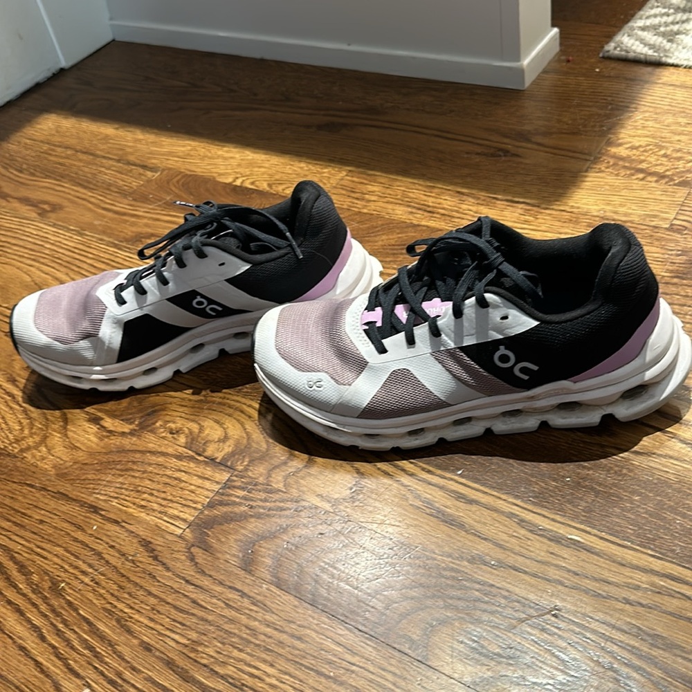 On- Running Cloudrunner Woman’s Us 8.5 - image 8